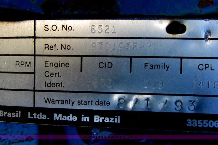 image for item E5441 1993 Ford 946 Versatile 4WD tractor