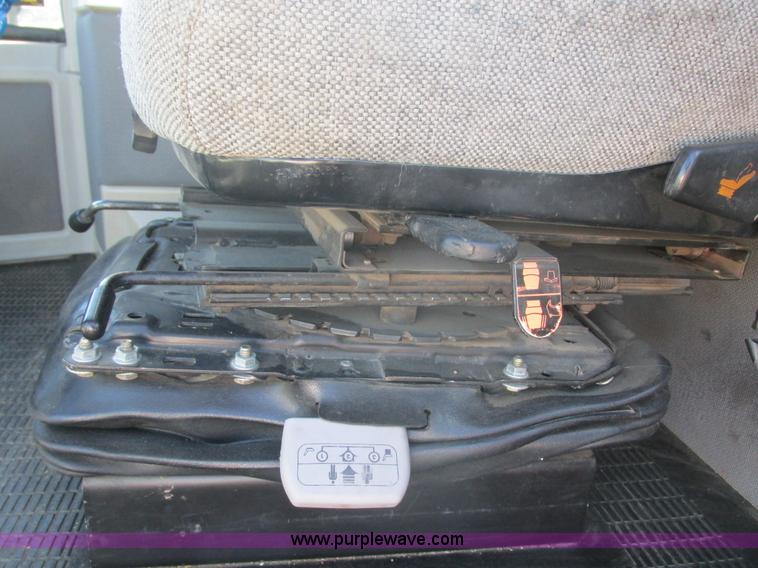 image for item E5441 1993 Ford 946 Versatile 4WD tractor