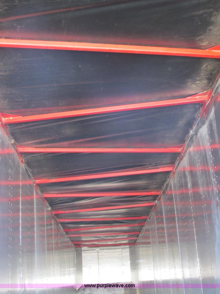 image for item E5442 1976 Bobcat 52' live bottom trailer