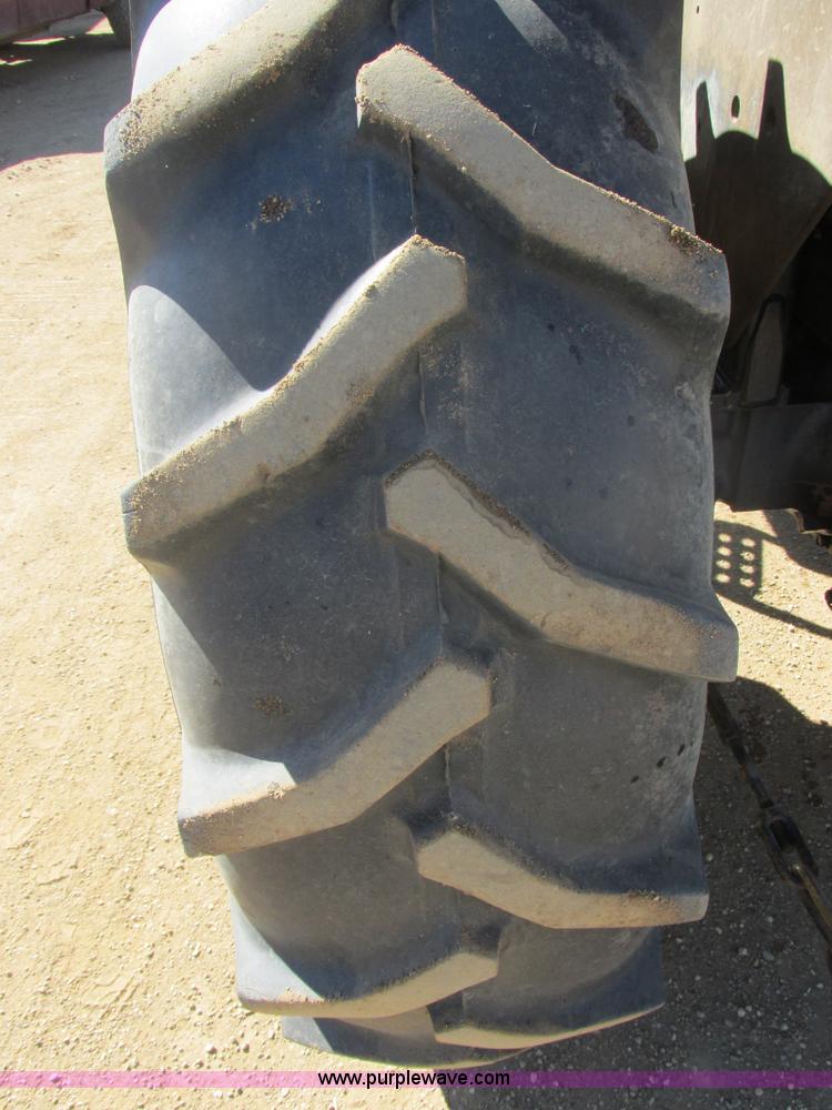 image for item E5444 2001 John Deere 5410 MFWD tractor