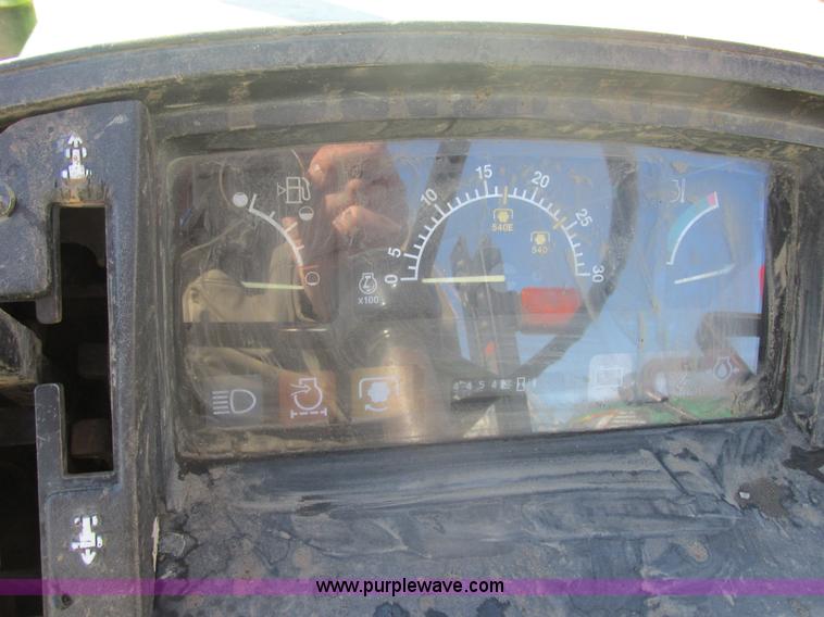 image for item E5444 2001 John Deere 5410 MFWD tractor