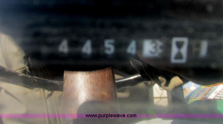 image for item E5444 2001 John Deere 5410 MFWD tractor