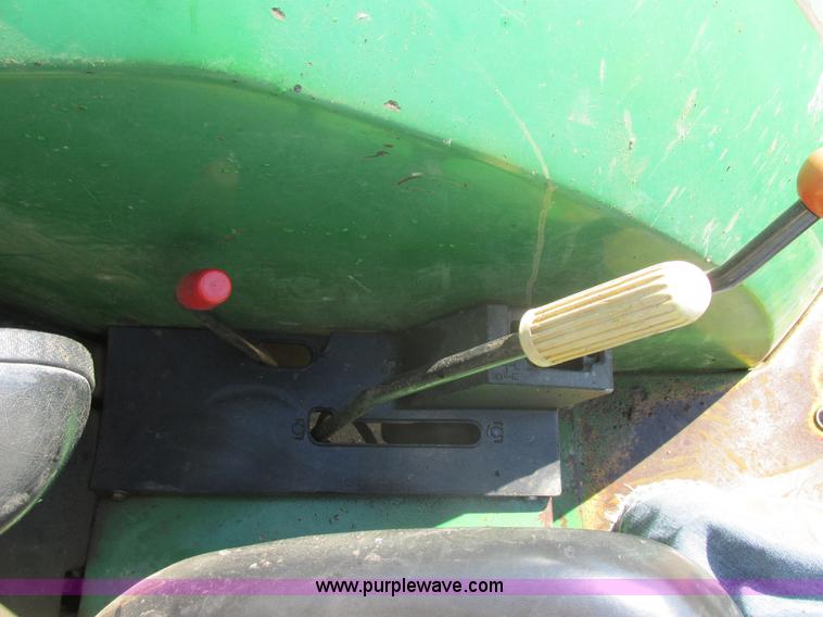 image for item E5444 2001 John Deere 5410 MFWD tractor