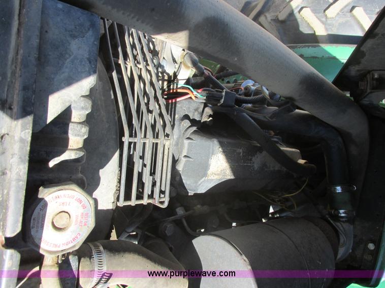 image for item E5444 2001 John Deere 5410 MFWD tractor