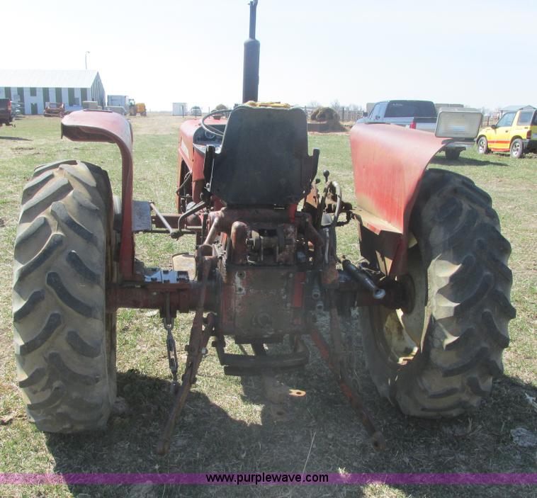 image for item E5474 International 354 tractor