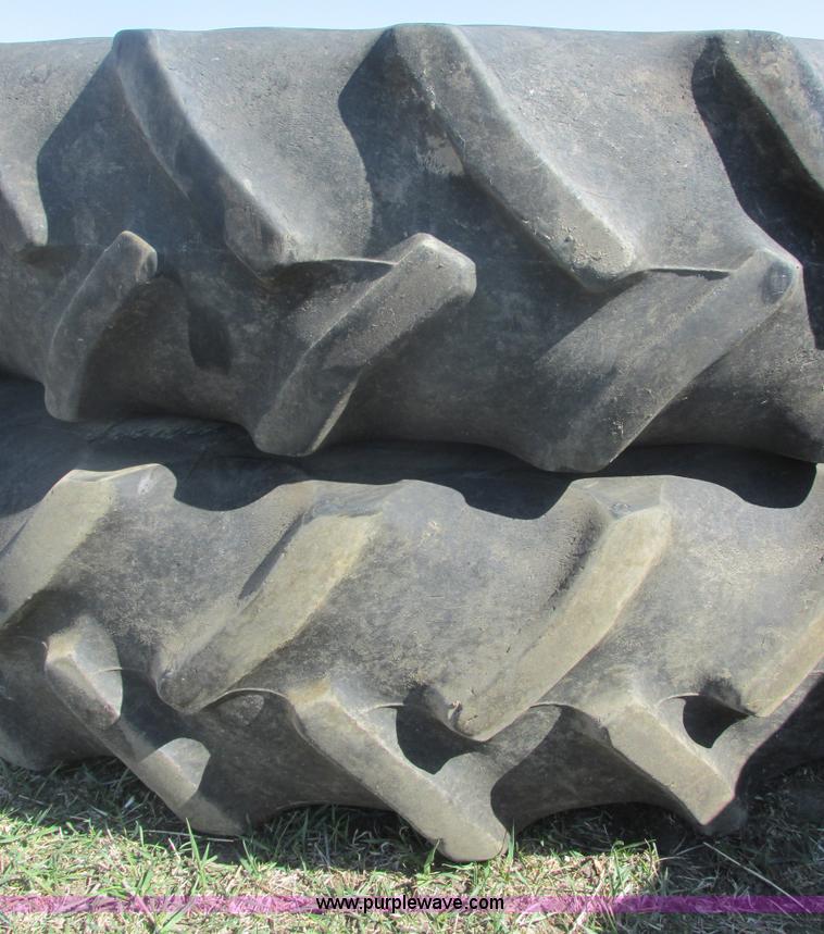 image for item E5475 Assorted tires and wheels