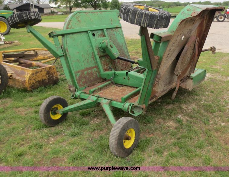 image for item F6917 John Deere 1508 batwing mower