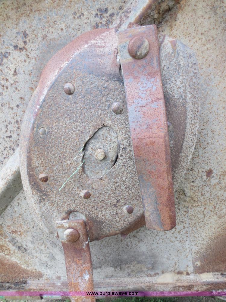 image for item F6917 John Deere 1508 batwing mower