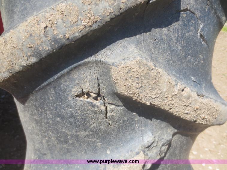 image for item F8248 1978 International 686 tractor