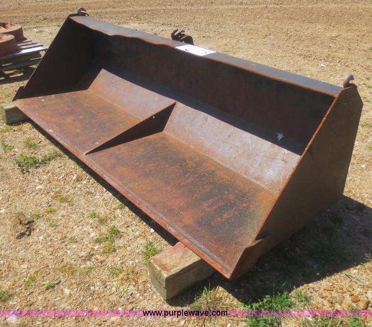 image for item F8251 7' bucket