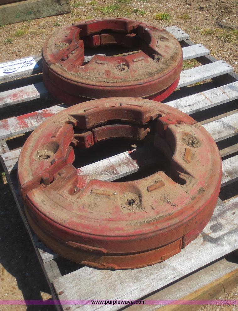 image for item F8252 (4) International tractor weights