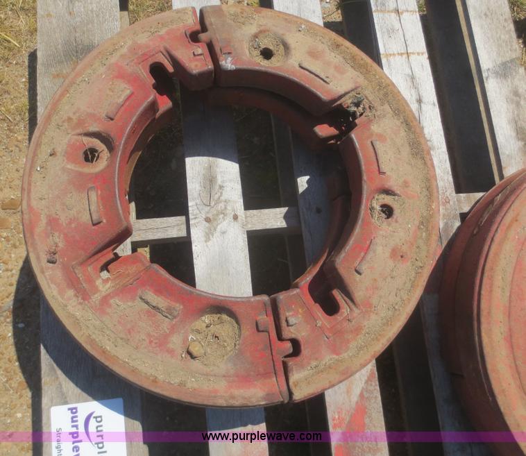 image for item F8252 (4) International tractor weights