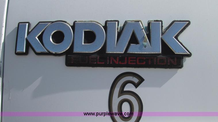 image for item G2344 1991 Chevrolet Kodiak truck cab and chassis