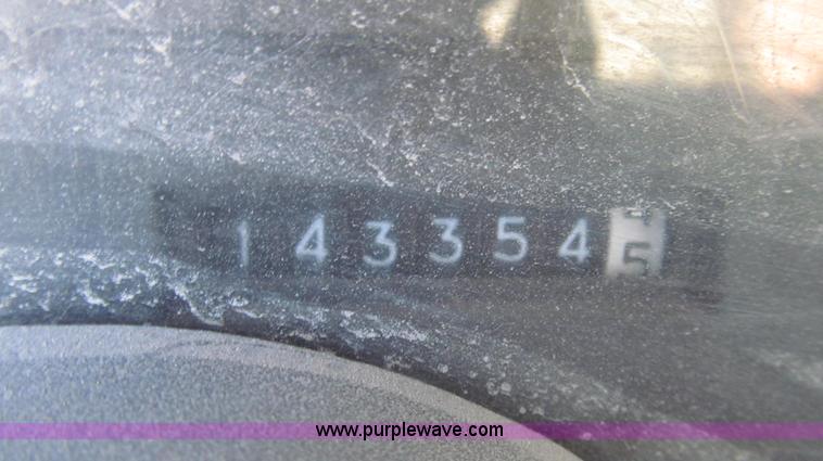 image for item G2344 1991 Chevrolet Kodiak truck cab and chassis