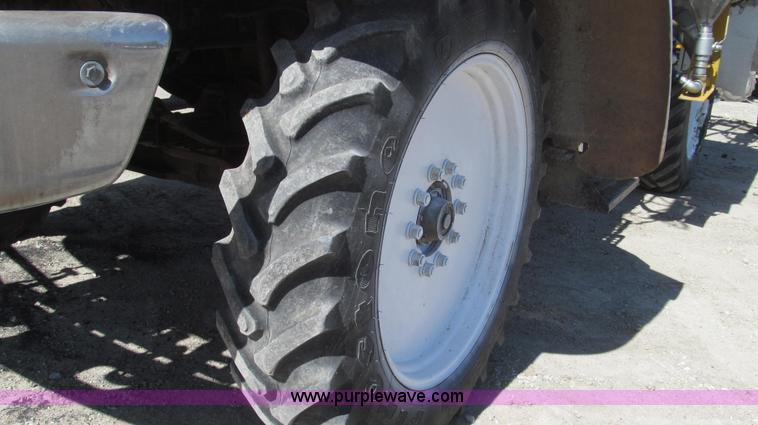 image for item G2345 2002 Sterling L8500 liquid applicator