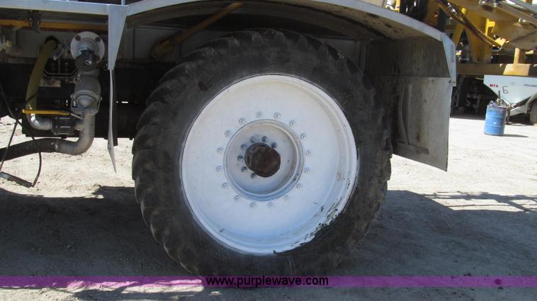 image for item G2345 2002 Sterling L8500 liquid applicator