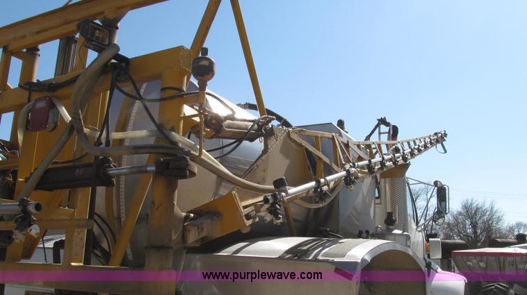 image for item G2345 2002 Sterling L8500 liquid applicator