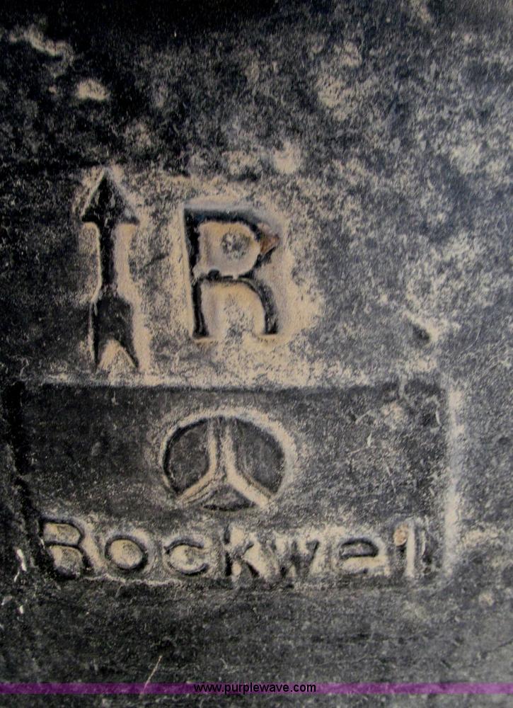 image for item G2345 2002 Sterling L8500 liquid applicator