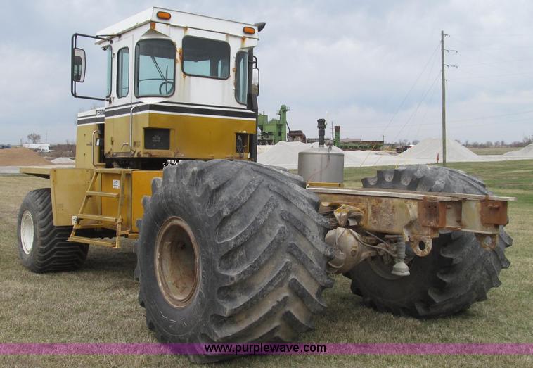 image for item G2347 1997 Ag-Chem TerraGator 1844 sprayer cab and chassis