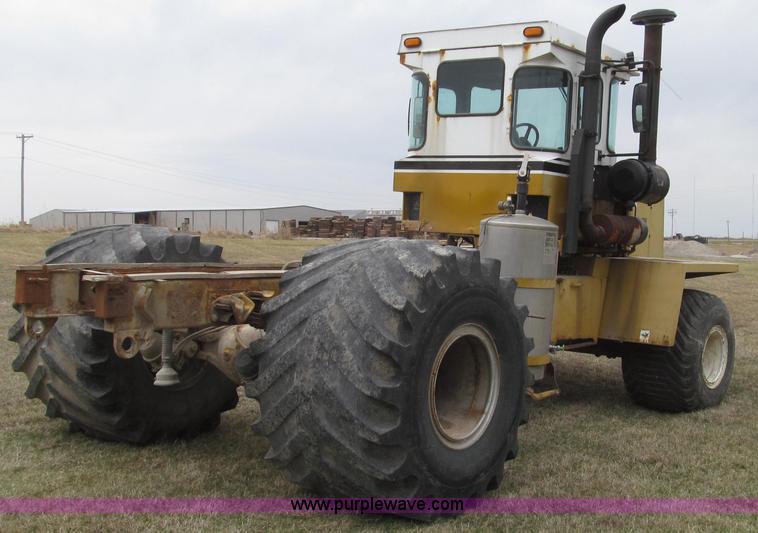 image for item G2347 1997 Ag-Chem TerraGator 1844 sprayer cab and chassis