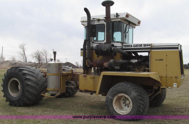 image for item G2347 1997 Ag-Chem TerraGator 1844 sprayer cab and chassis