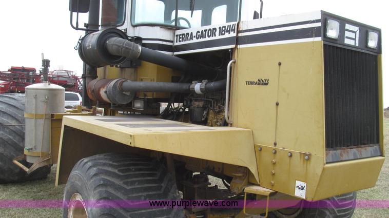 image for item G2347 1997 Ag-Chem TerraGator 1844 sprayer cab and chassis