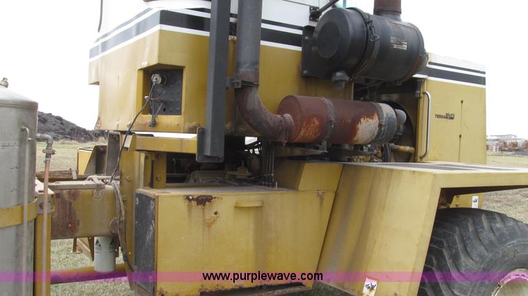 image for item G2347 1997 Ag-Chem TerraGator 1844 sprayer cab and chassis