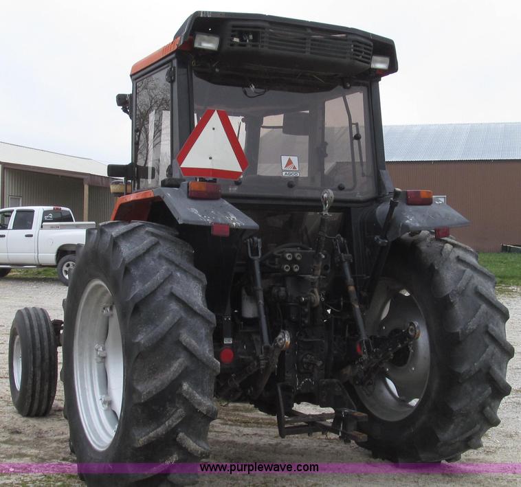 image for item G2353 1994 AGCO Allis 6680 tractor