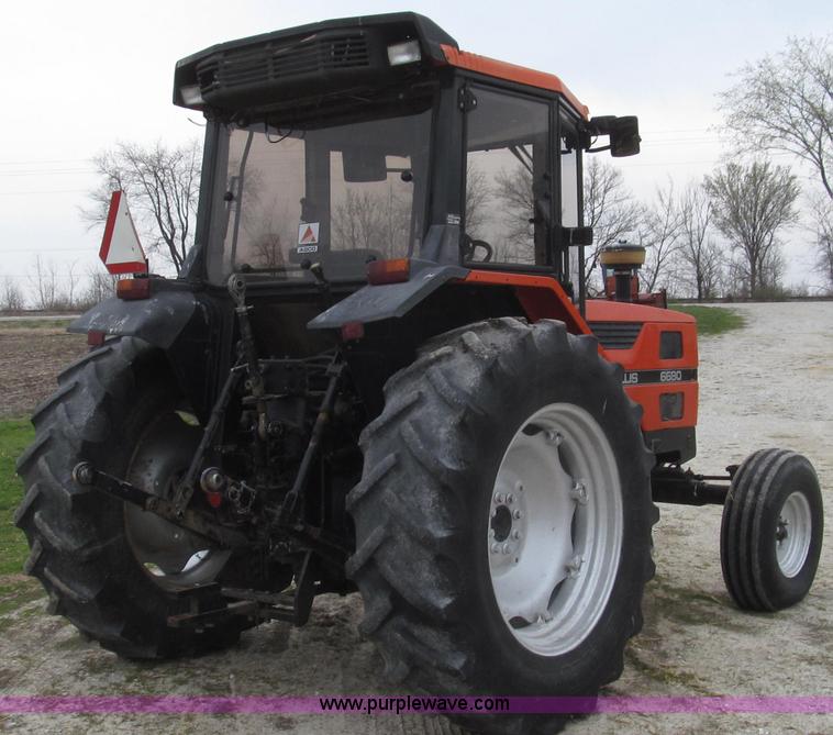 image for item G2353 1994 AGCO Allis 6680 tractor