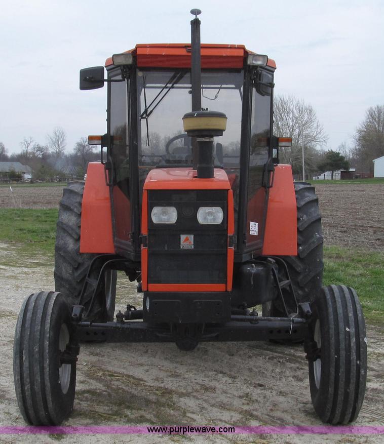 image for item G2353 1994 AGCO Allis 6680 tractor