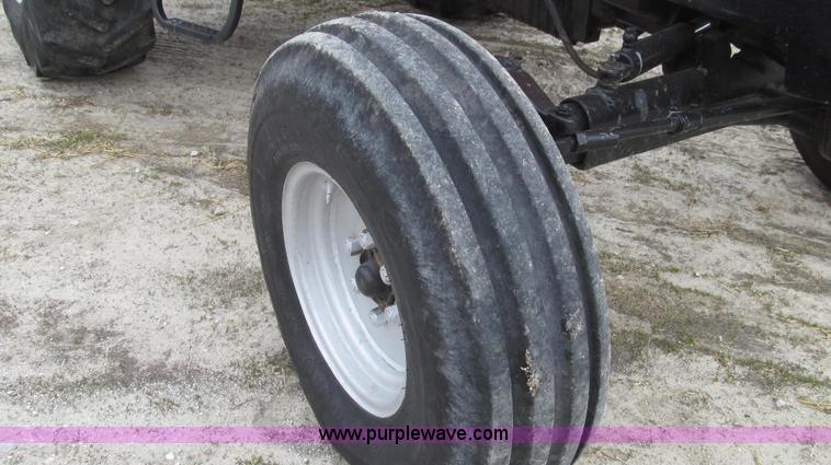 image for item G2353 1994 AGCO Allis 6680 tractor