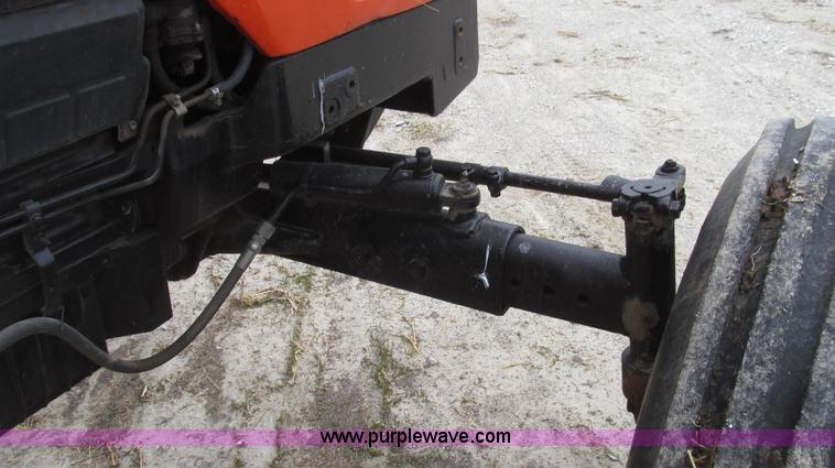 image for item G2353 1994 AGCO Allis 6680 tractor