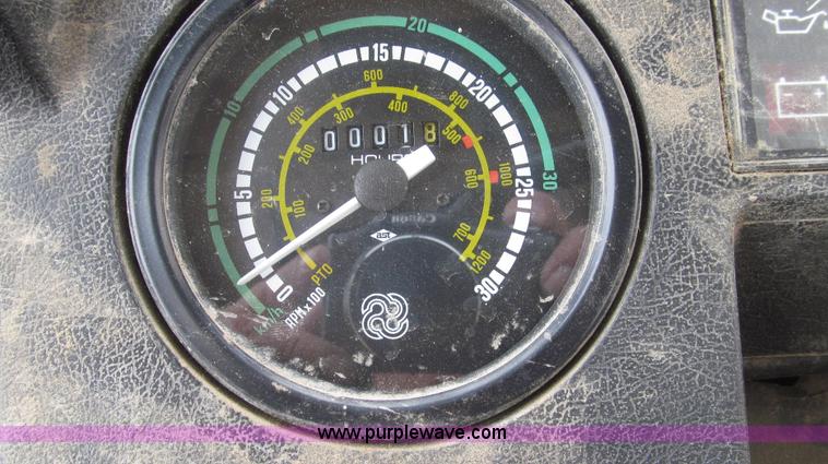 image for item G2353 1994 AGCO Allis 6680 tractor