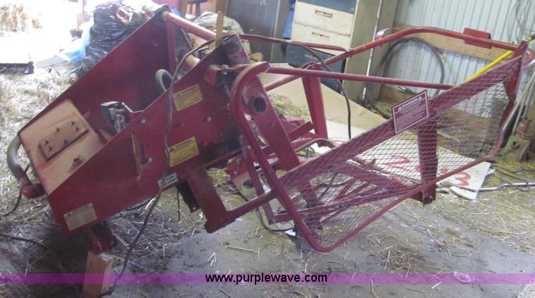 image for item G2355 New Holland 75 hydraulic bale thrower