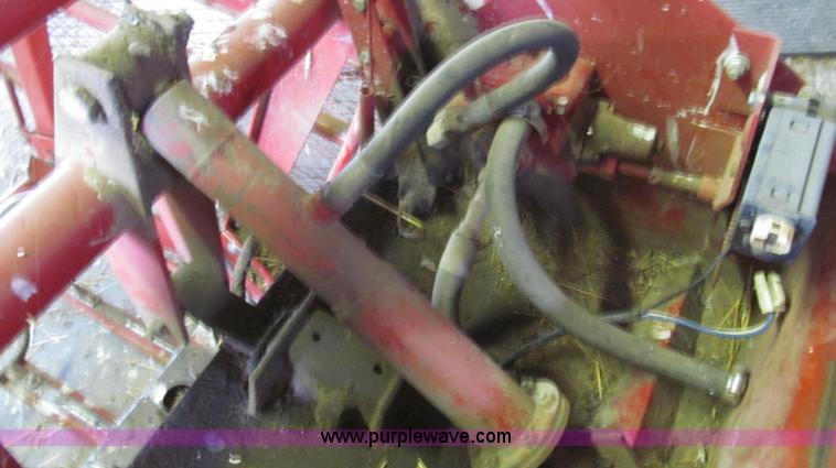 image for item G2355 New Holland 75 hydraulic bale thrower