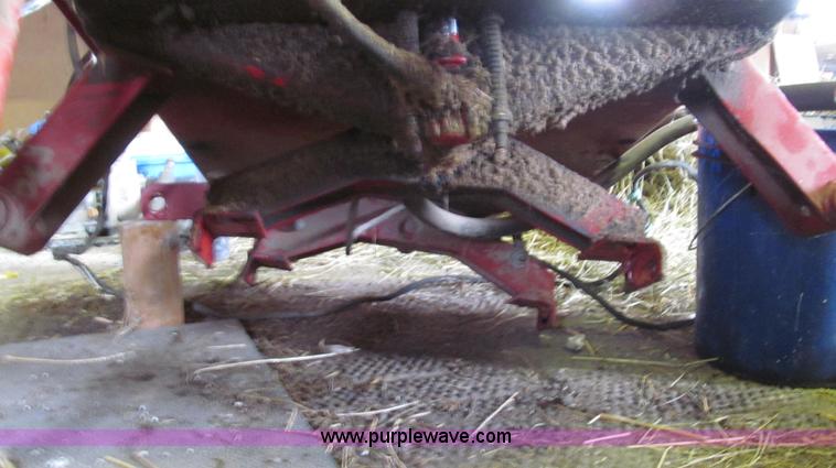 image for item G2355 New Holland 75 hydraulic bale thrower