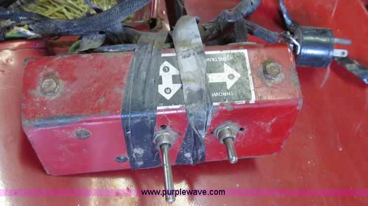 image for item G2355 New Holland 75 hydraulic bale thrower