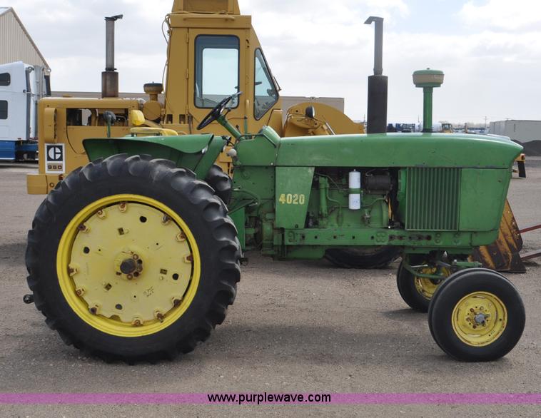 image for item G6471 1965 John Deere 4020 tractor