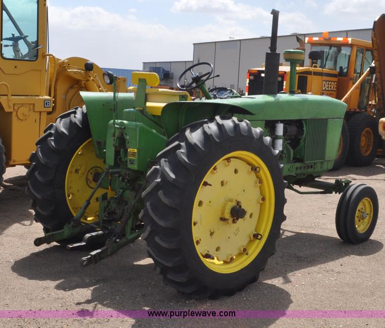 image for item G6471 1965 John Deere 4020 tractor