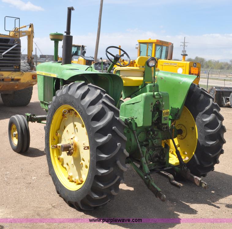 image for item G6471 1965 John Deere 4020 tractor