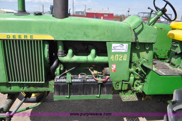 image for item G6471 1965 John Deere 4020 tractor