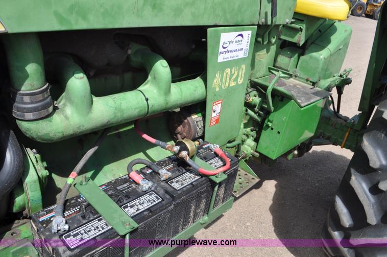 image for item G6471 1965 John Deere 4020 tractor