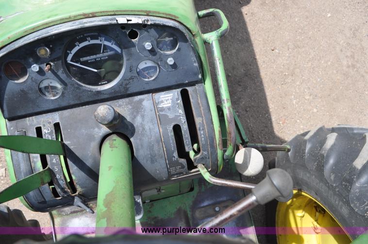 image for item G6471 1965 John Deere 4020 tractor