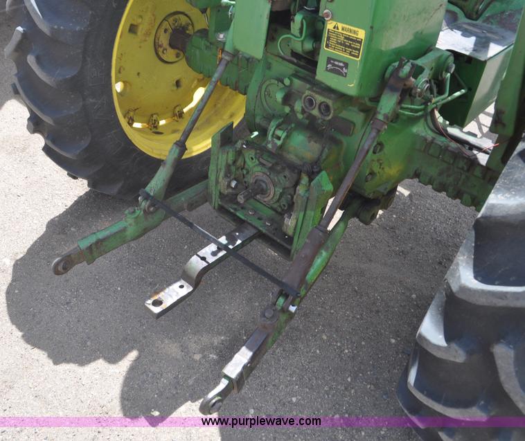 image for item G6471 1965 John Deere 4020 tractor