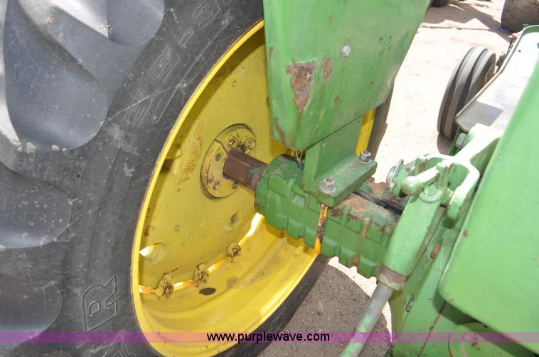 image for item G6471 1965 John Deere 4020 tractor