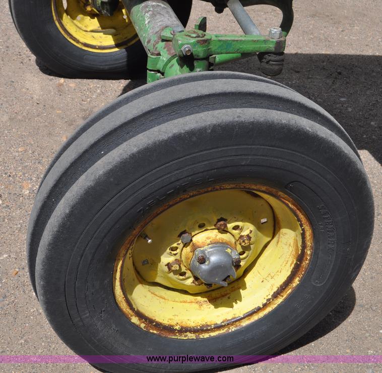 image for item G6471 1965 John Deere 4020 tractor