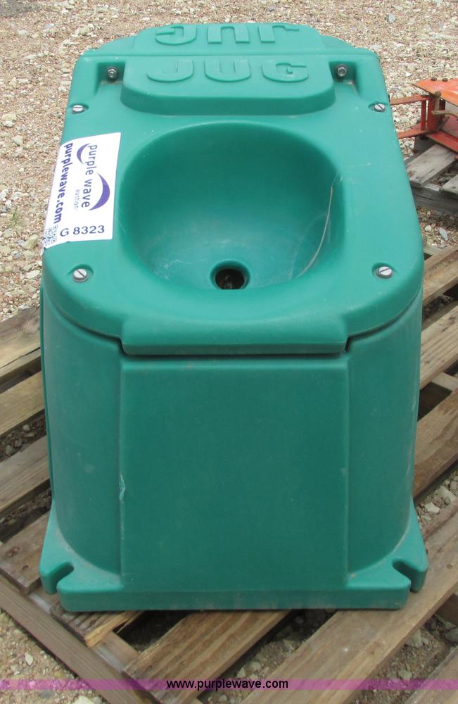 Jug fence line two hole automatic livestock waterer in Halstead, KS