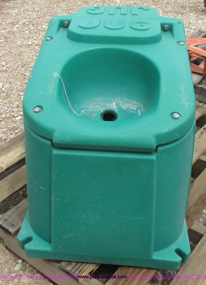Jug fence line two hole automatic livestock waterer in Halstead, KS