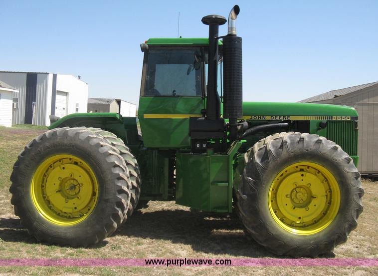 image for item G8411 1988 John Deere 8650 4WD tractor