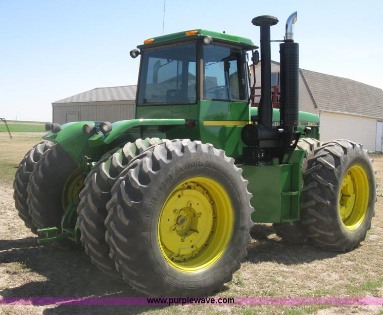 image for item G8411 1988 John Deere 8650 4WD tractor